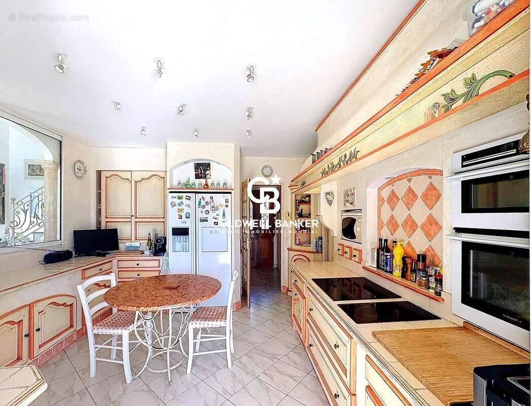 Maison à LES ISSAMBRES