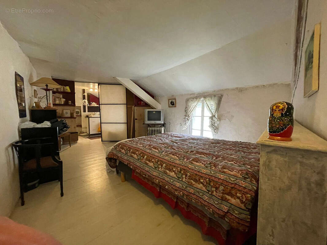 Très grande maison de caractère 6 pieces,167m² avec terrain - photo 9