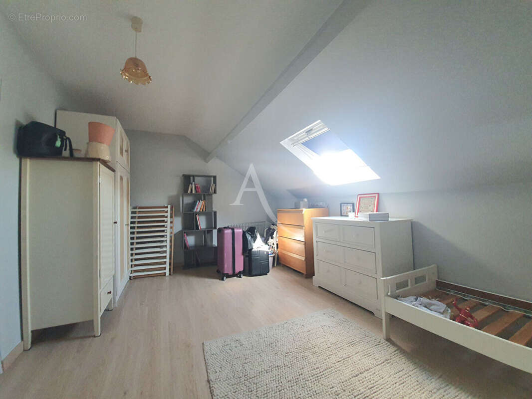 Maison à LES MUREAUX