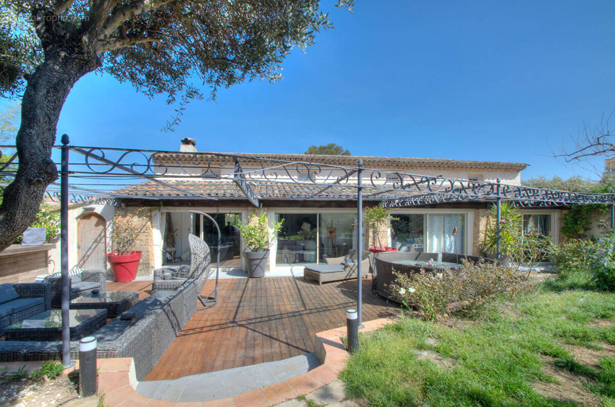 Appartement à SAINT-RAPHAEL