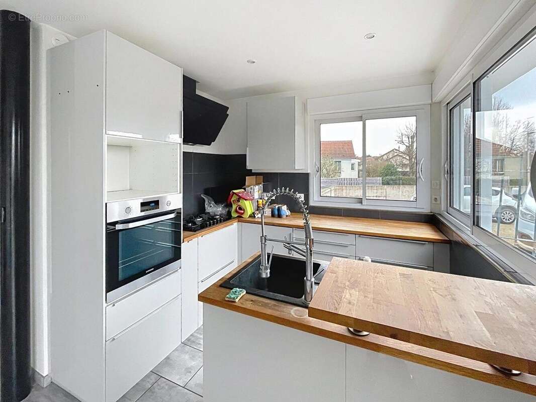 Photo 3 - Maison à CHARMES