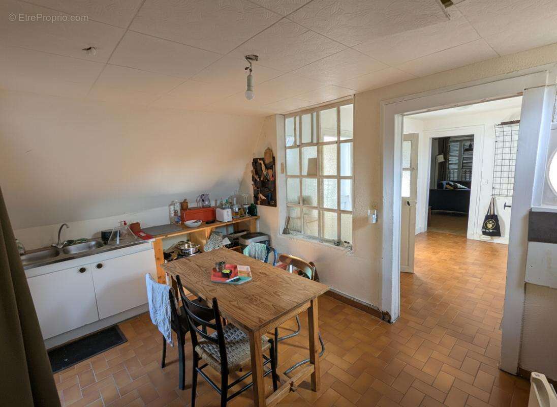 Maison  de ville 4 pièces 85 m2 3 chambres (Fort potentiel) - photo 8