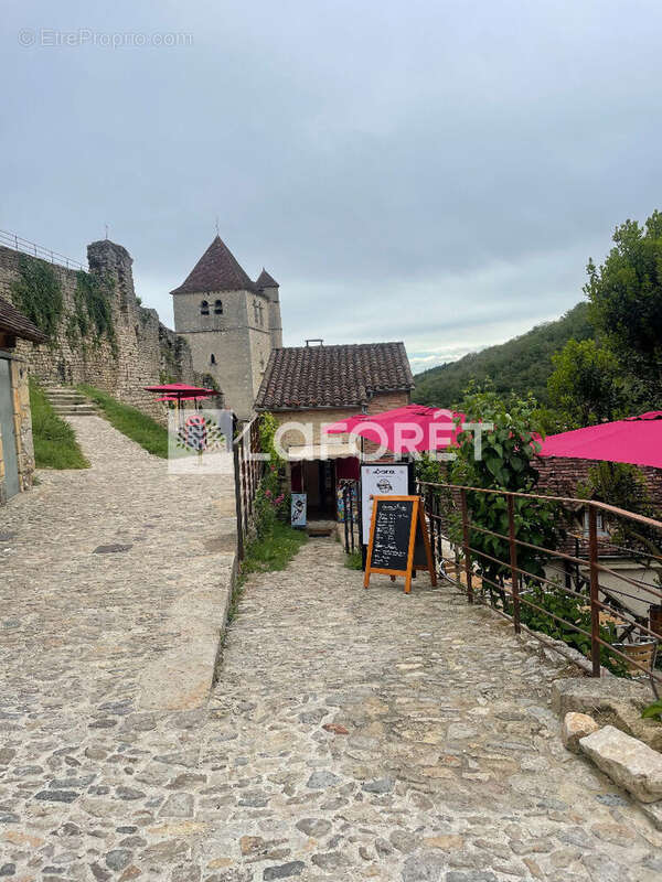 Commerce à SAINT-CIRQ-LAPOPIE