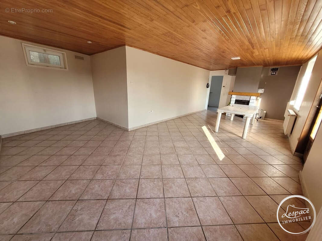 Maison à SAINTE-MARIE-KERQUE