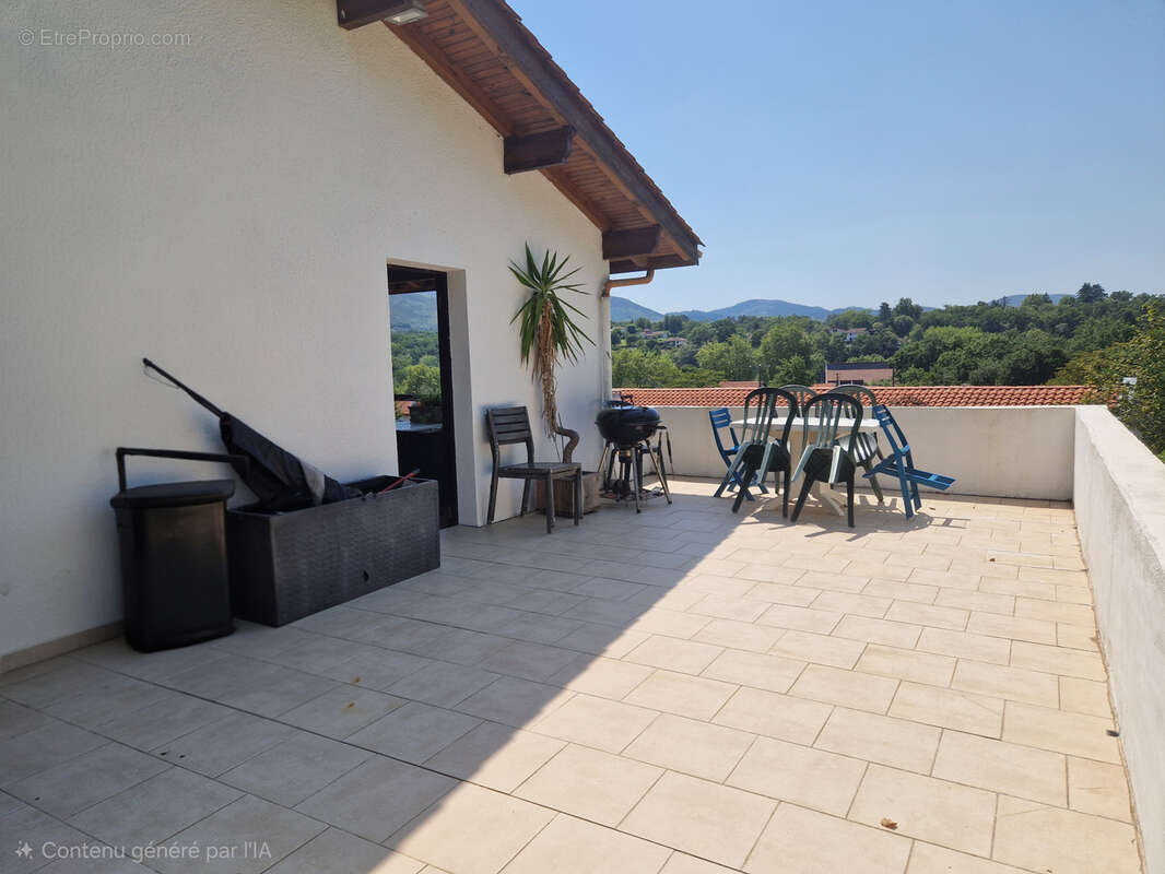 ASCAIN - Charmante maison avec vue sur les Pyrénées - 6 chambres - photo 10