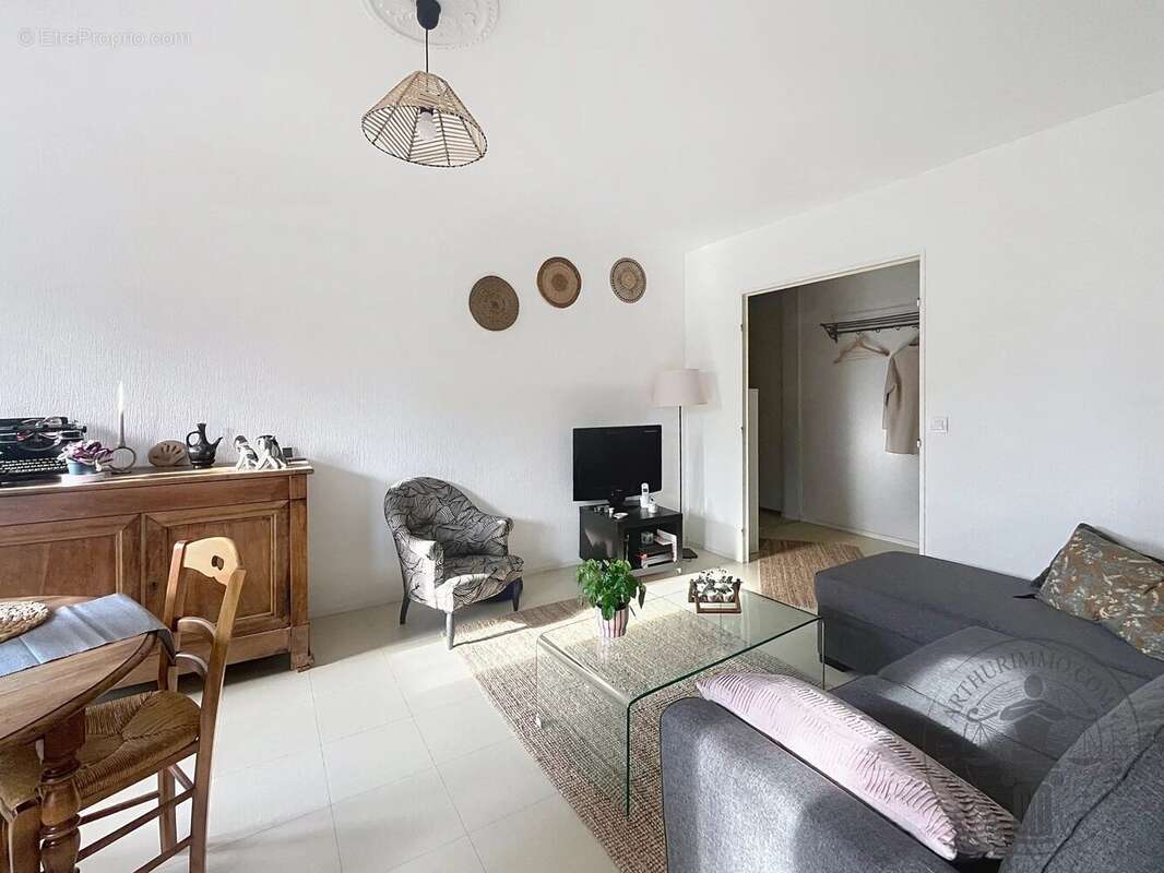 Appartement à LIMOURS