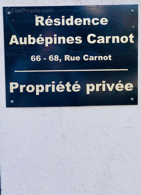 Parking à DEUIL-LA-BARRE