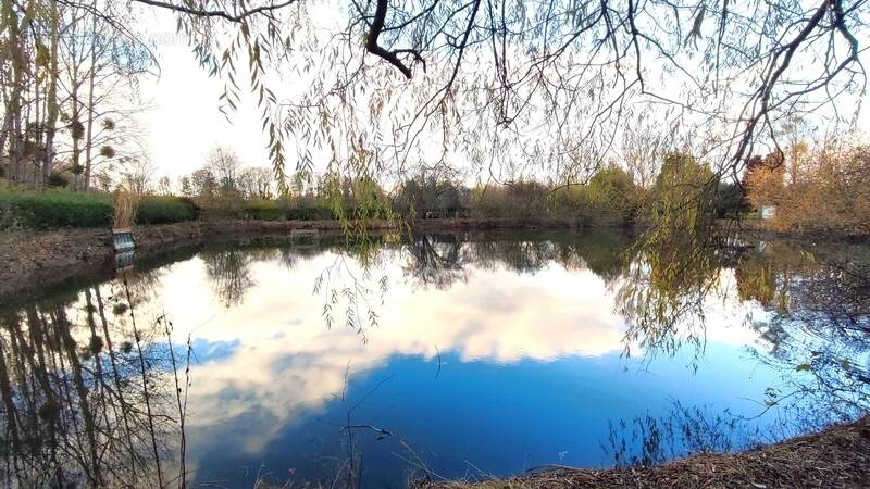 Terrain à MEZIERES-SUR-OISE