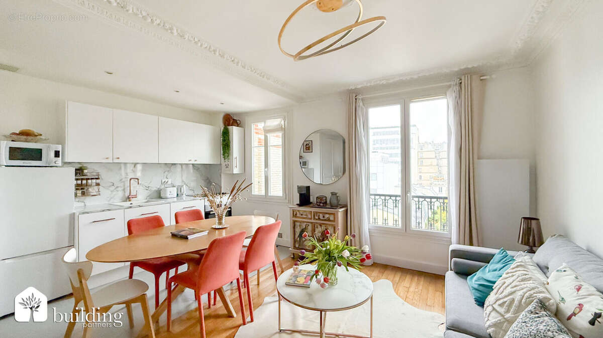 Appartement à NEUILLY-SUR-SEINE