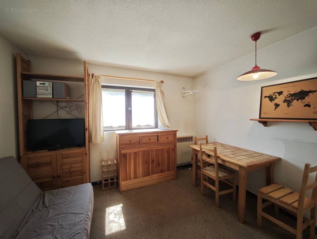 Appartement à MORILLON