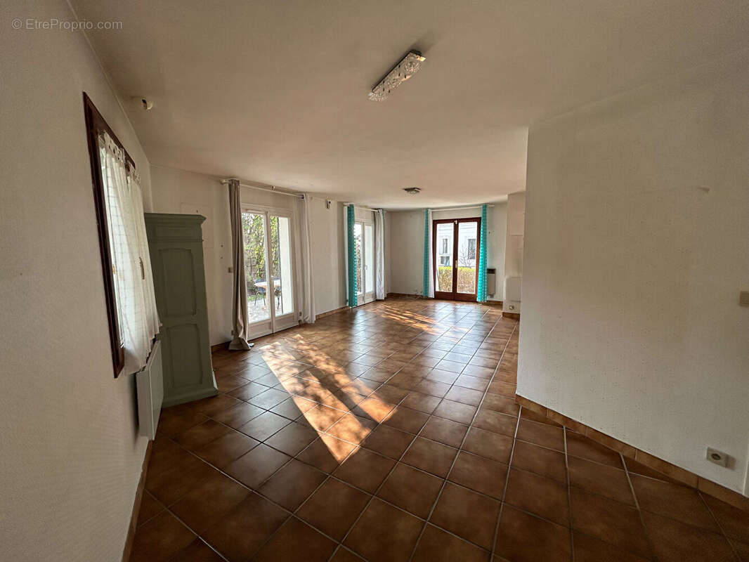 Maison à L'HAY-LES-ROSES