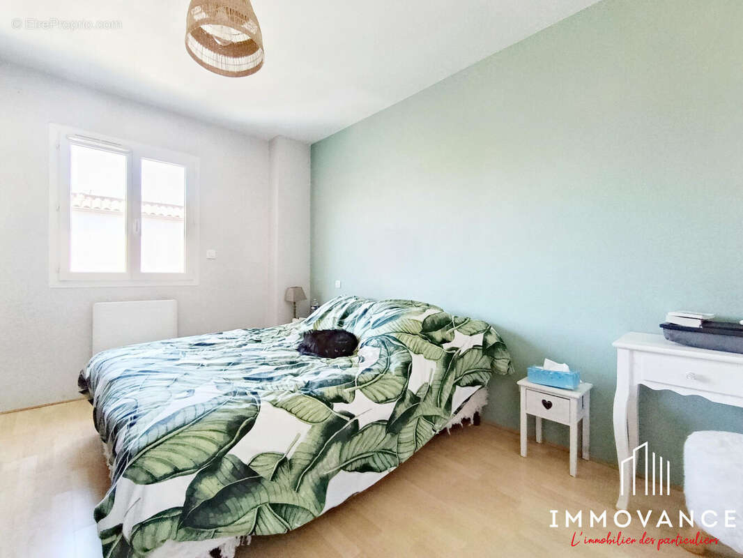 Maison à GALLARGUES-LE-MONTUEUX