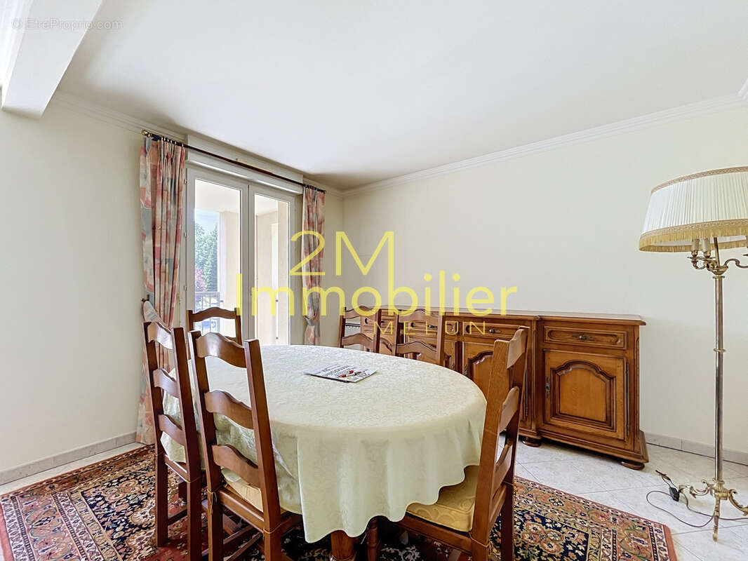 Appartement à DAMMARIE-LES-LYS