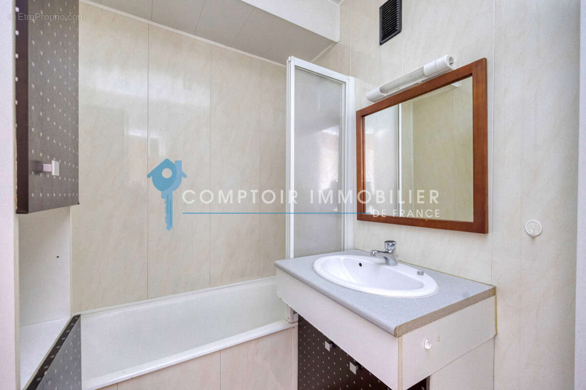 Appartement à VIZILLE