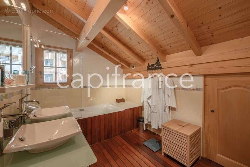 Maison à LES CONTAMINES-MONTJOIE