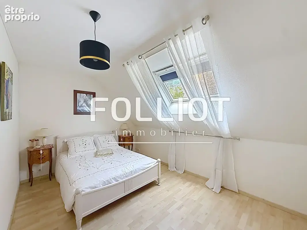 A VENDRE Maison Jullouville 5 pièce(s) 181 m2 - photo 14