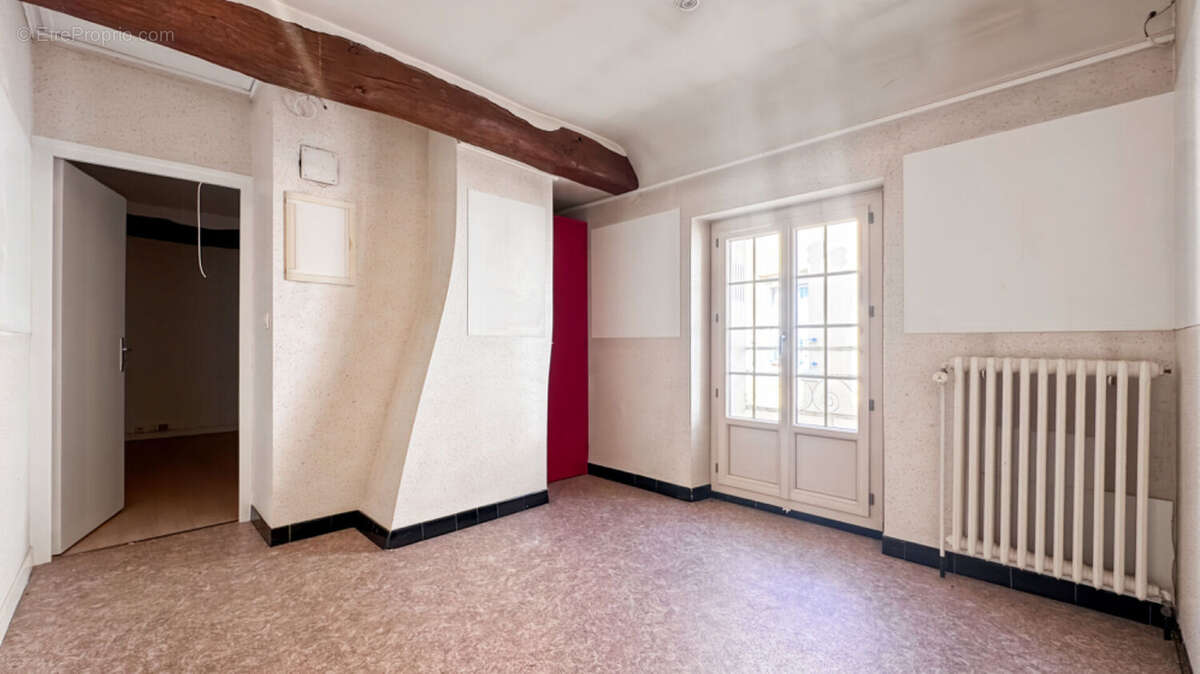 Appartement à VEIGNE