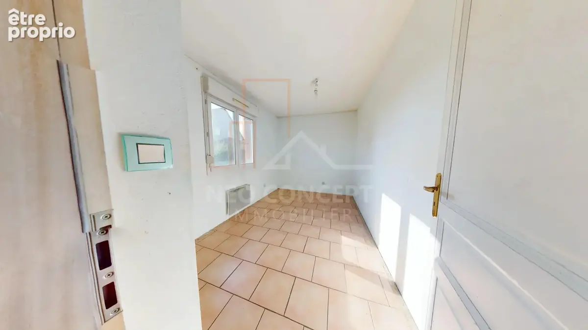 -- Beau potentiel pour cette maison 7 pièces au calme -- - photo 17