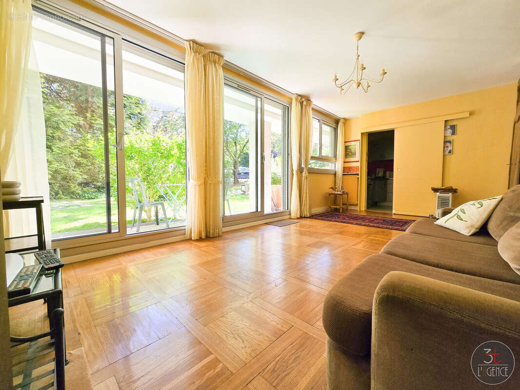 Appartement à FONTENAY-SOUS-BOIS