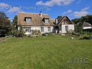 Maison à ERMENONVILLE