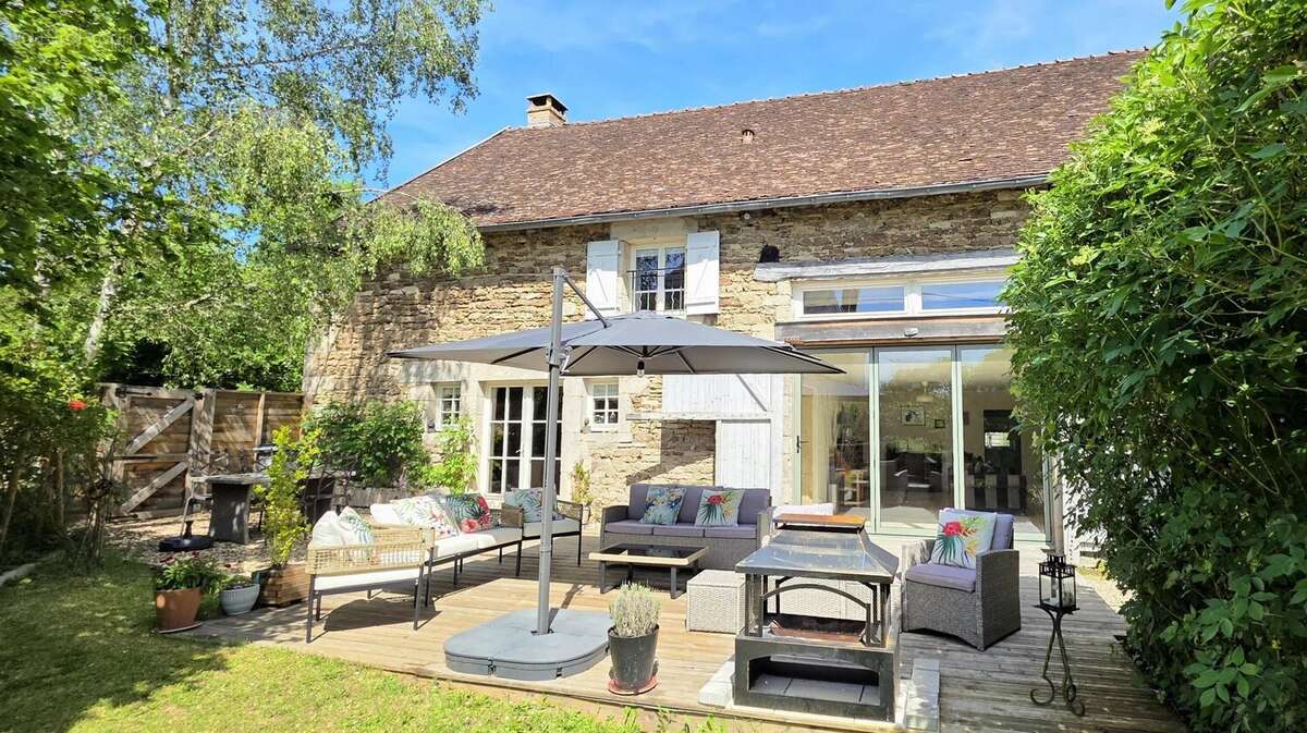 Maison à LA MOTTE-TERNANT