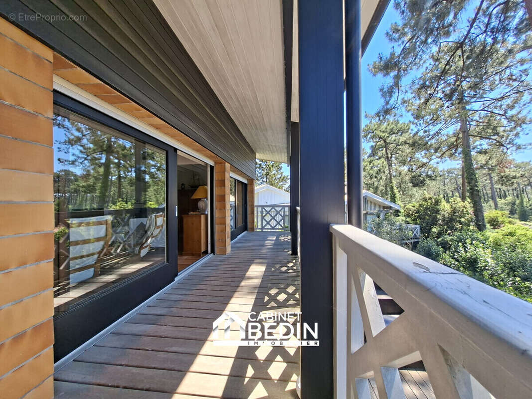 Maison 200 m² à Lege-Cap-Ferret  - photo 2