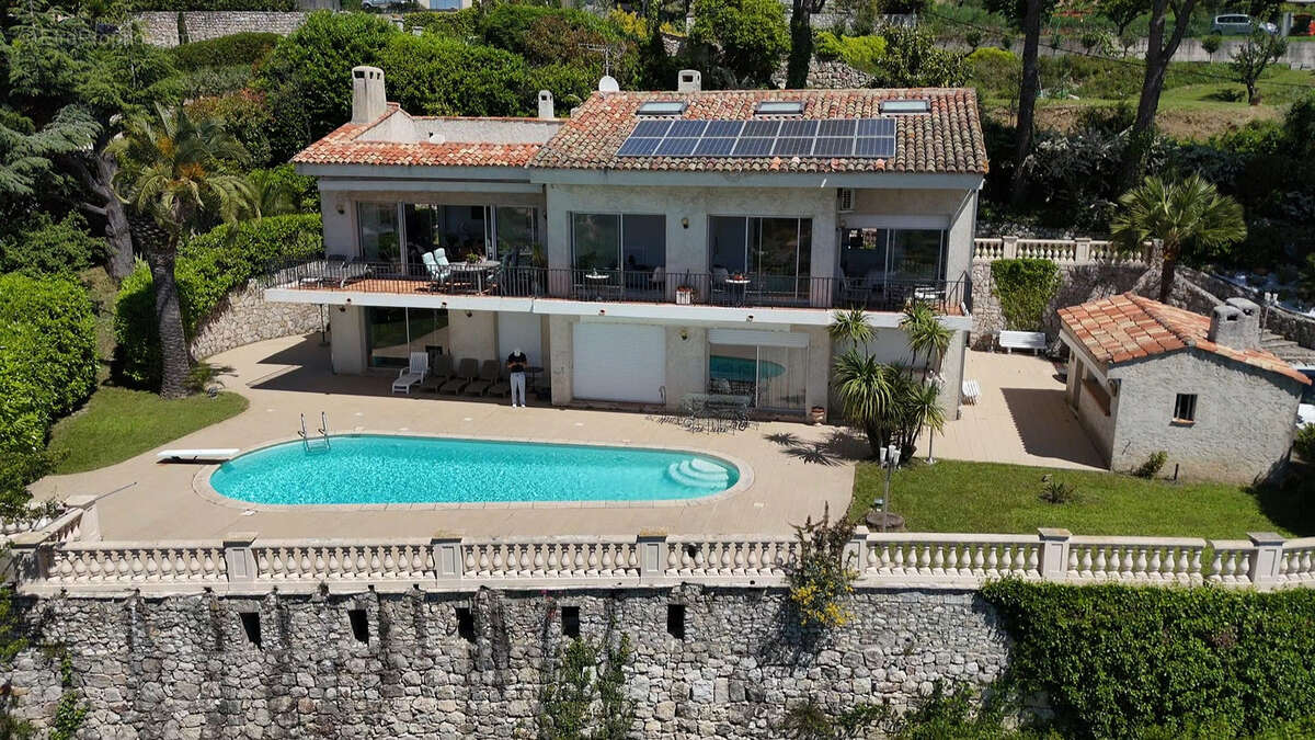 Maison à SAINT-JEANNET