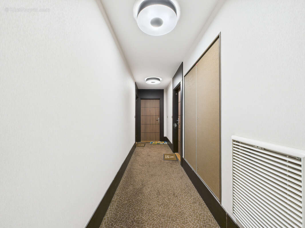 Appartement à SARTROUVILLE