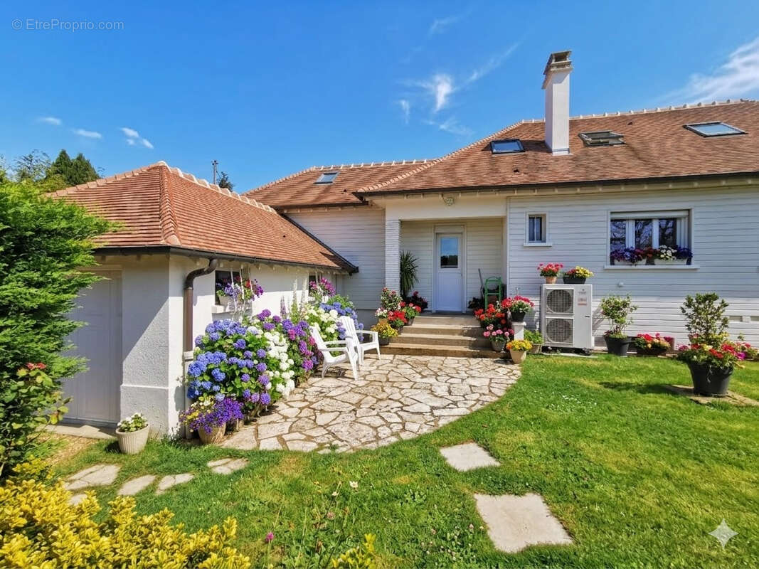 Maison à BAILLEAU-ARMENONVILLE