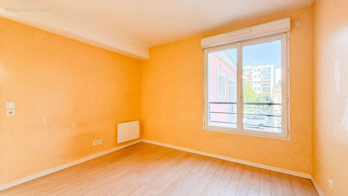 Appartement à NANTERRE