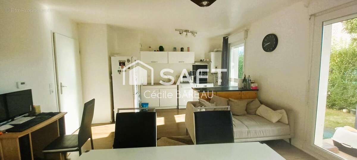 Photo 4 - Appartement à FONTENAY-LE-VICOMTE