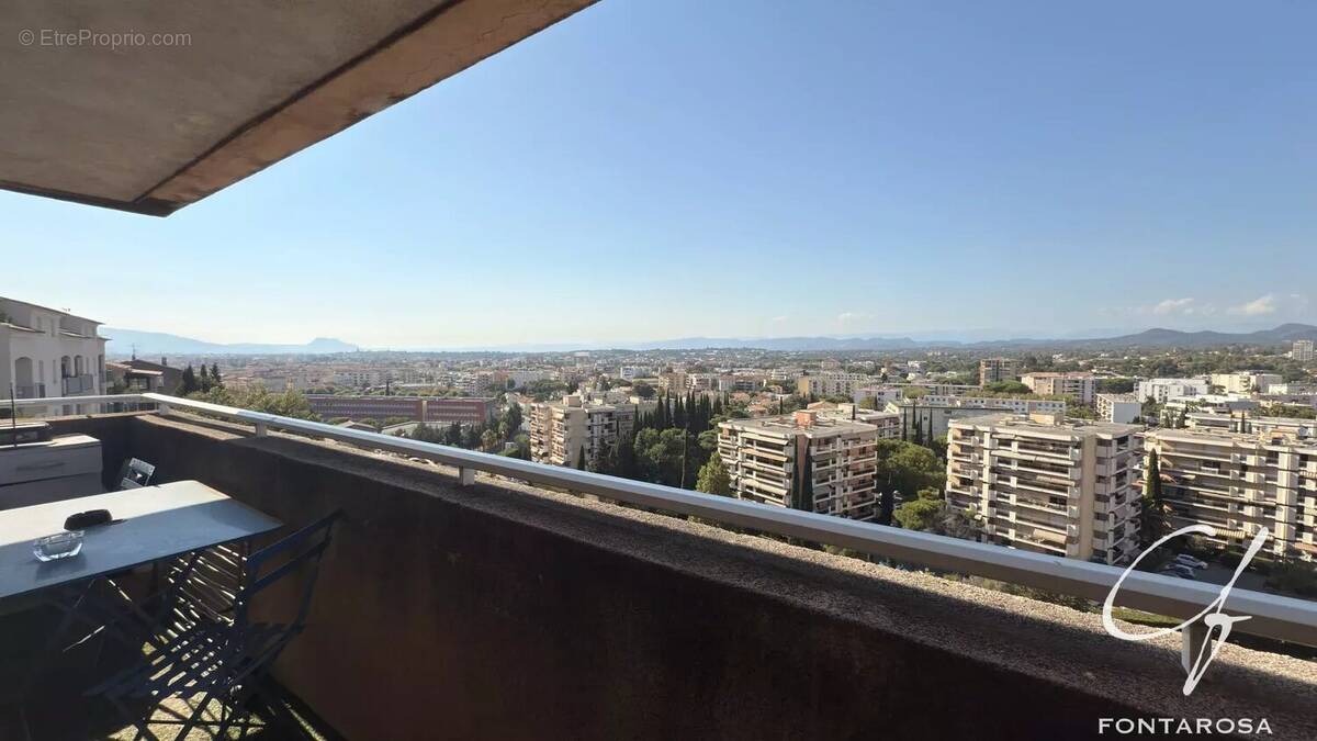 Appartement à SAINT-RAPHAEL