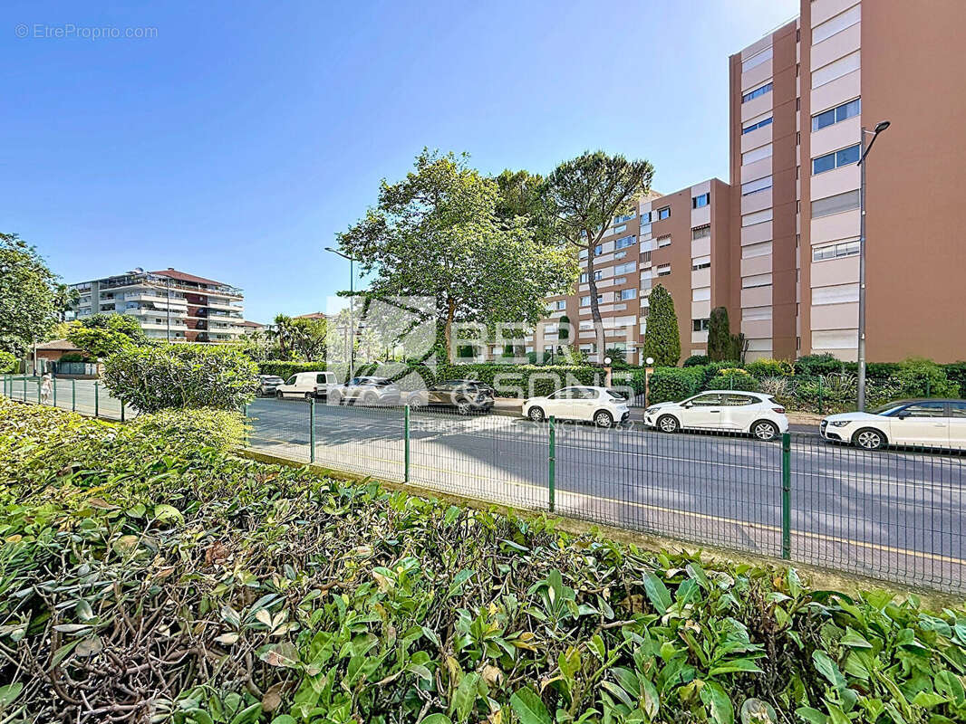 Appartement à MANDELIEU-LA-NAPOULE