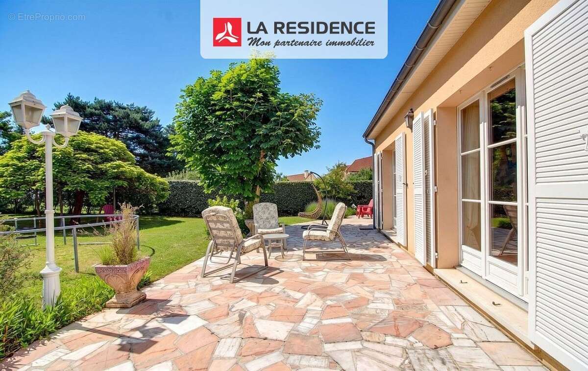 Maison 251 m² à Aigremont  - photo 5