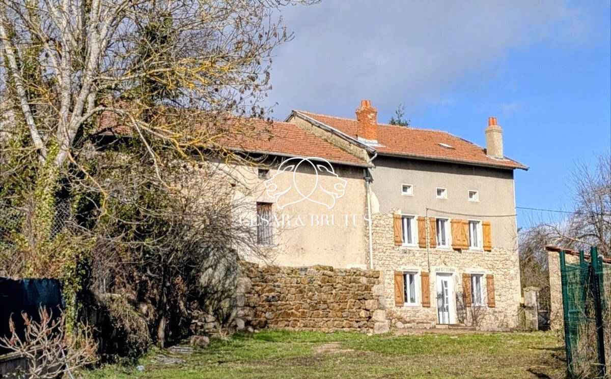 Maison à SAINT-PIERRE-DU-CHAMP