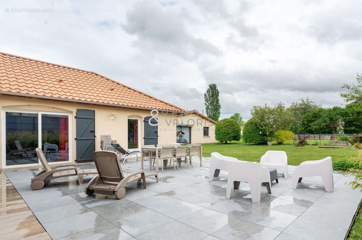 Maison à FRANCHEVILLE