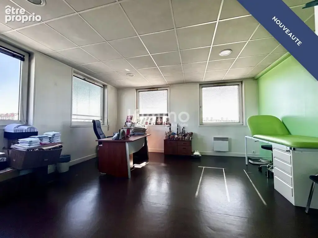 Bureaux 100m2 , gare de Bondy, 2e Étage, Ascenseur - photo 9