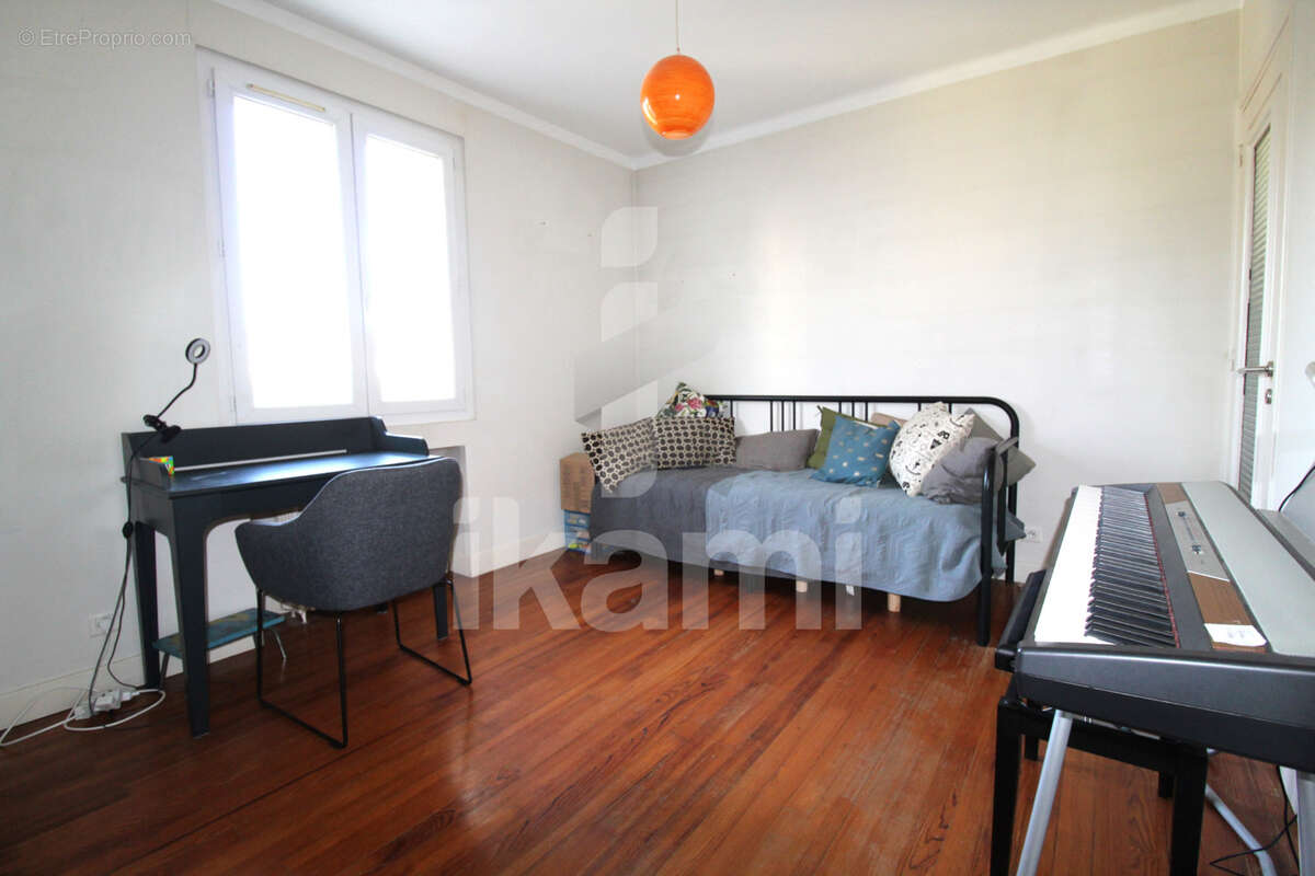 Maison à GUILHERAND-GRANGES