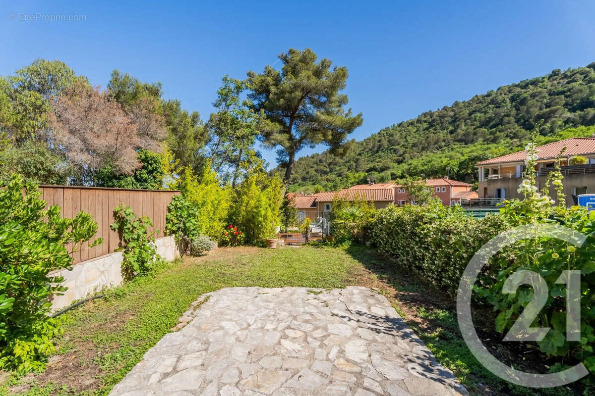 Maison 114 m² à Eze  - photo 7