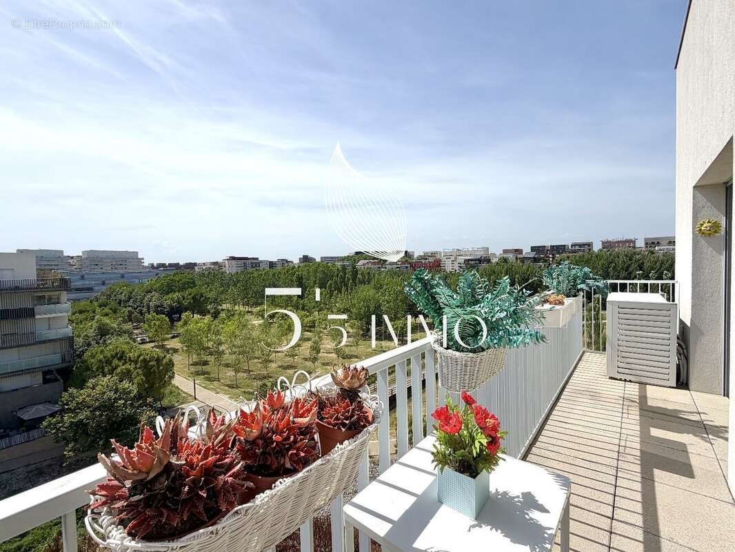 Avant dernier etage 4 pieces / vue parc charpak - photo 2