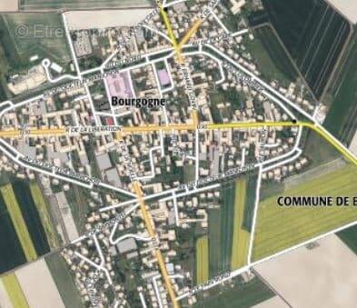 Terrain à BOURGOGNE