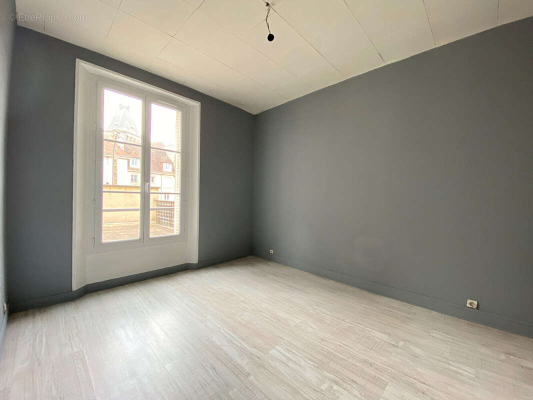 Appartement à FALAISE