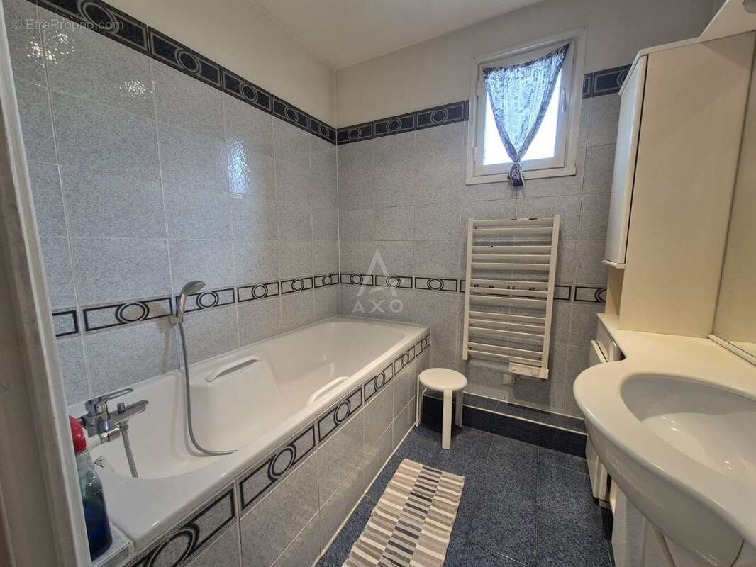 Appartement à MEYLAN