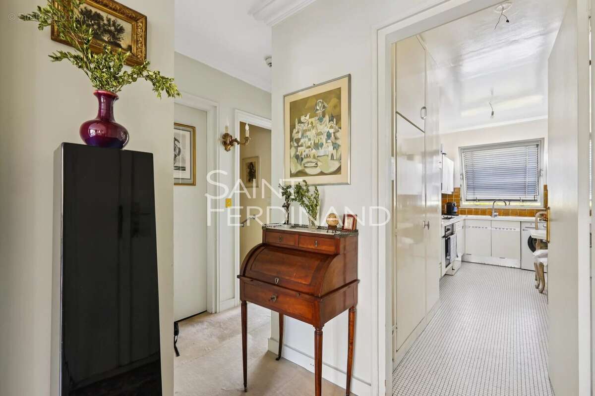 Appartement à NEUILLY-SUR-SEINE
