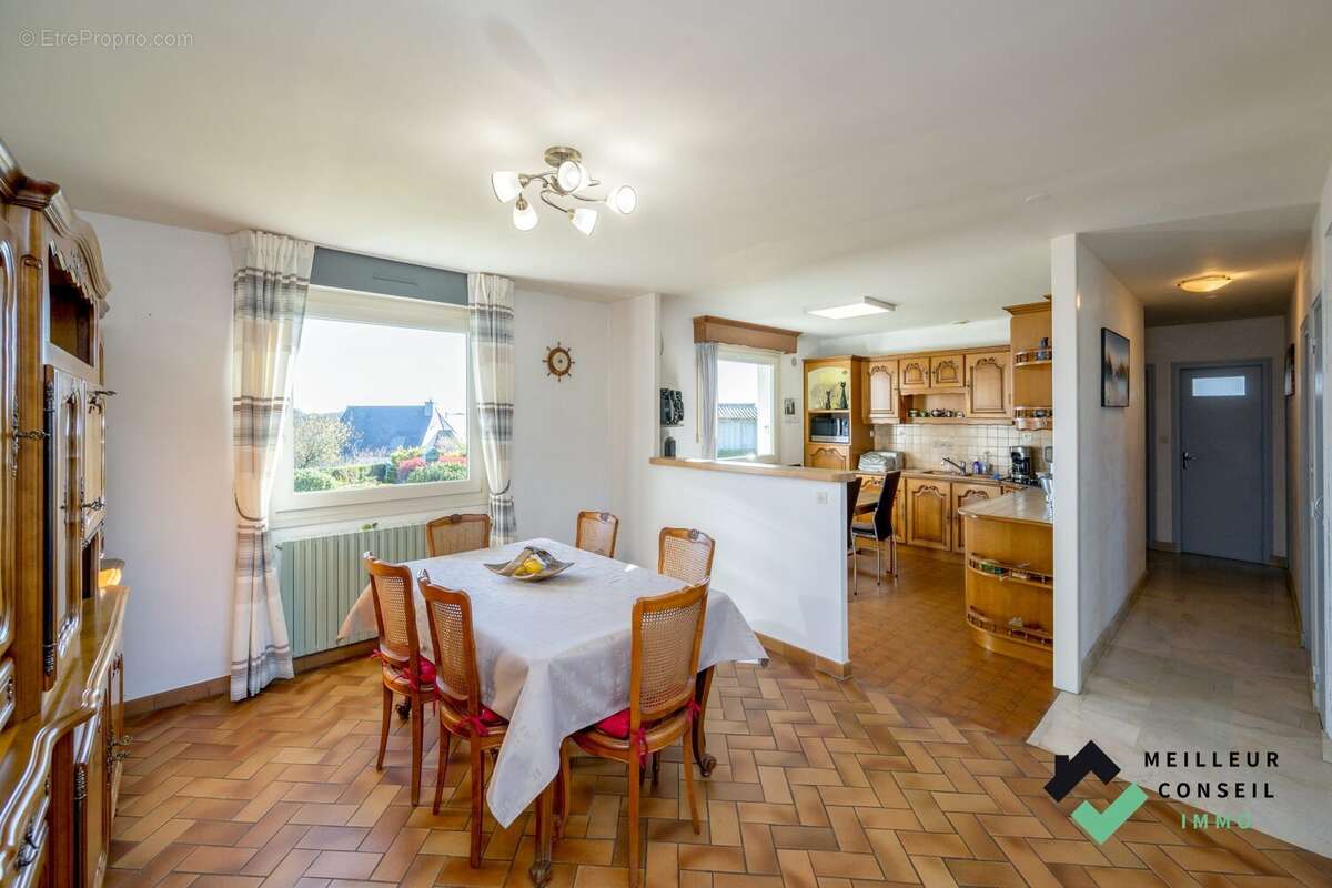 Maison à SAINT-JULIEN