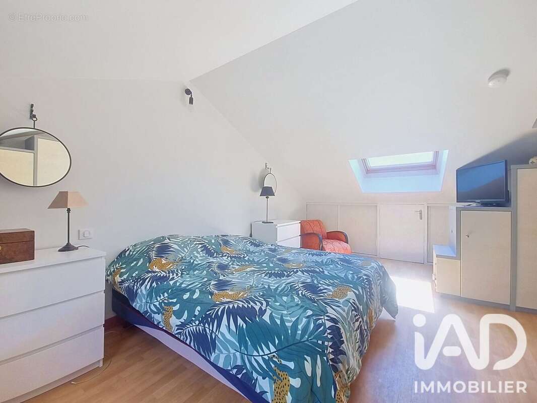 Maison 87 m² à Saint-Hilaire-De-Chaleons  - photo 9
