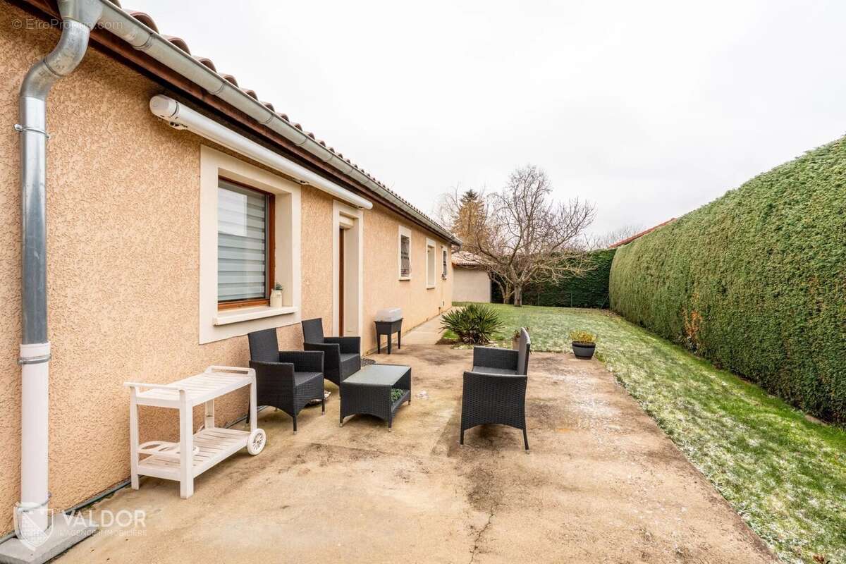 Maison à VILLENEUVE