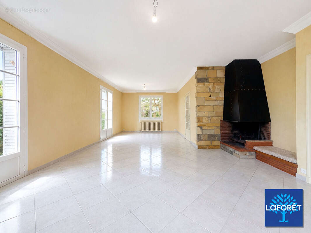 HUISSEAU-SUR-COSSON - Maison familiale de 148 m² avec piscine - photo 16