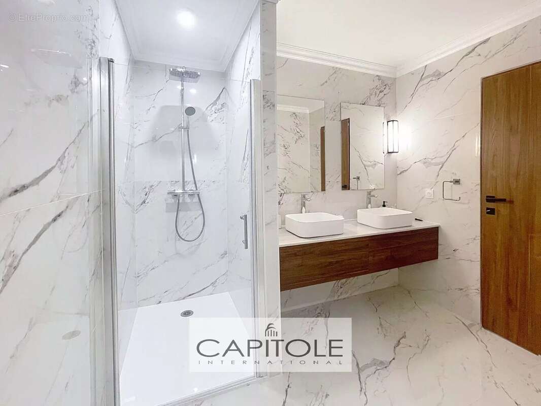 Appartement à LE CANNET