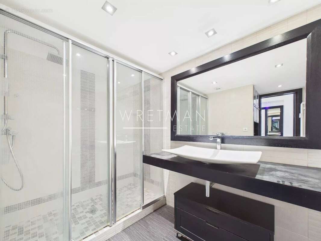 Appartement à LE CANNET